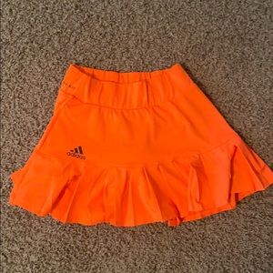 Womens Adidas primeblue tennis skirt